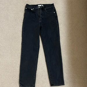Madewell classic straight jeans in lunar wash in size women’s 23 (black)